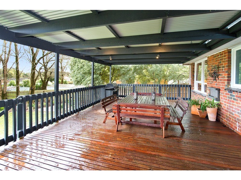 7 Paris Avenue, Croydon South VIC 3136