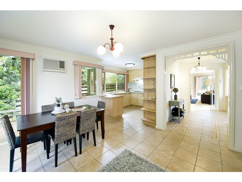 2/4 Isabel Avenue, Ringwood East VIC 3135