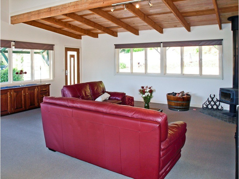 19-21 Oak Grove, Mount Evelyn VIC 3796