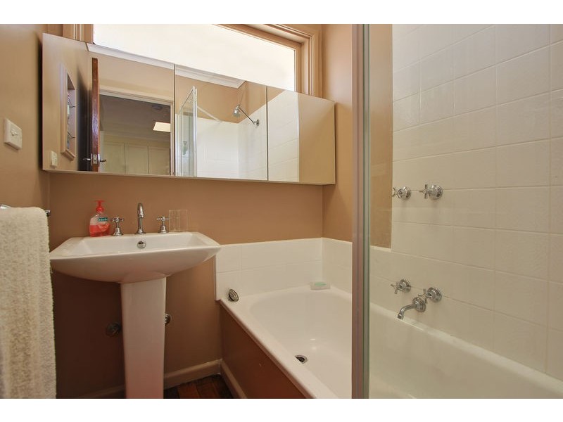 2/34 Heathmont Road, Ringwood VIC 3134