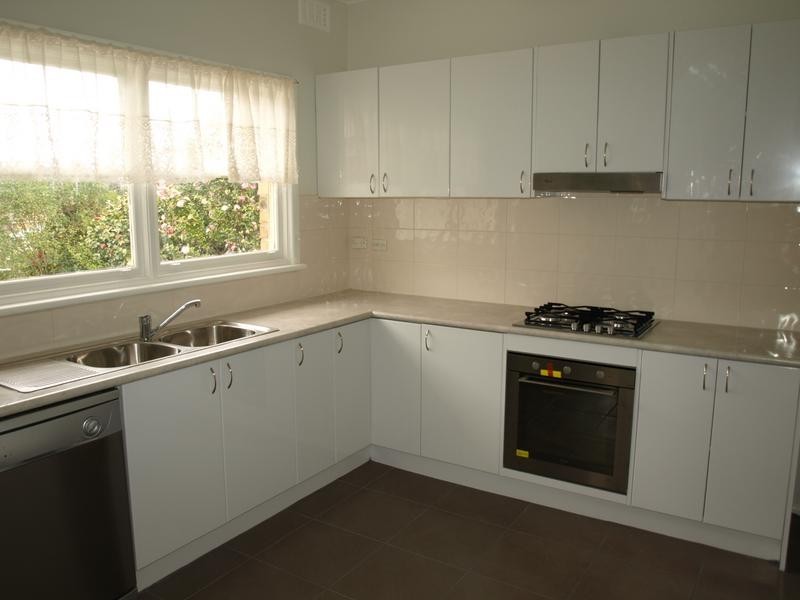 12 Merrilong Street, Ringwood East VIC 3135