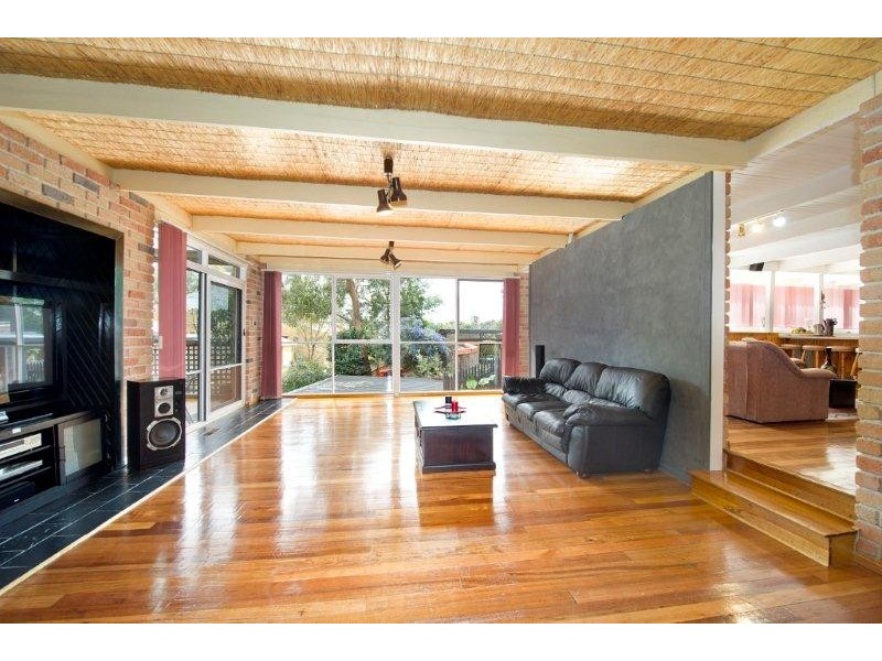 1 Manuela Terrace, Ringwood North VIC 3134