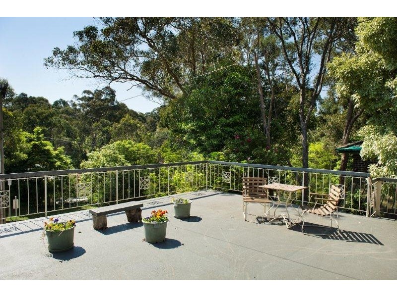 40 Burlock Avenue, Ringwood North VIC 3134