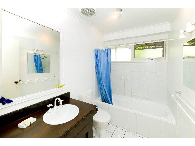 40 Burlock Avenue, Ringwood North VIC 3134