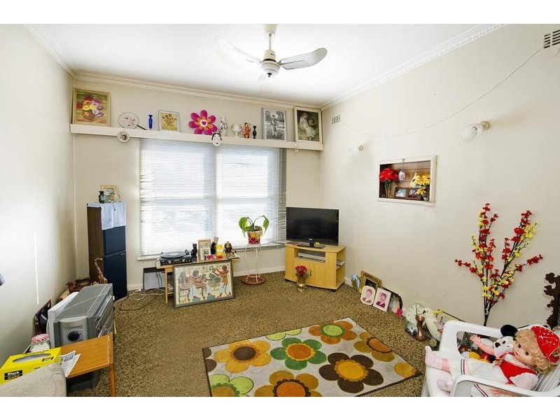 76 Railway Avenue, Ringwood East VIC 3135