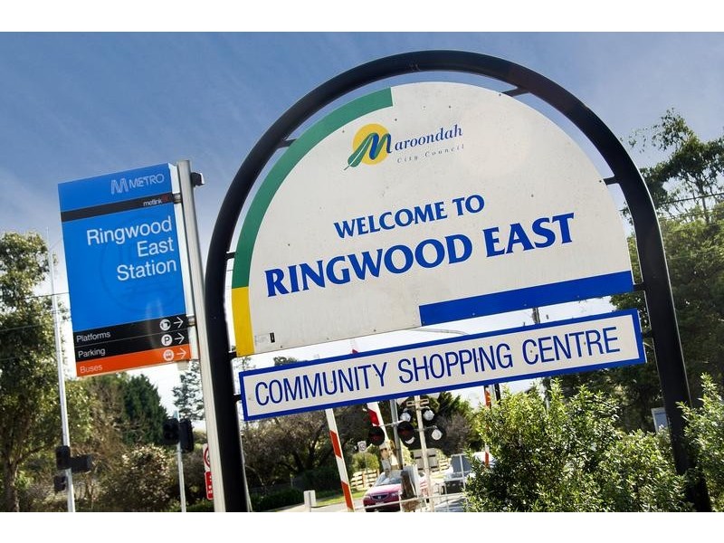 76 Railway Avenue, Ringwood East VIC 3135