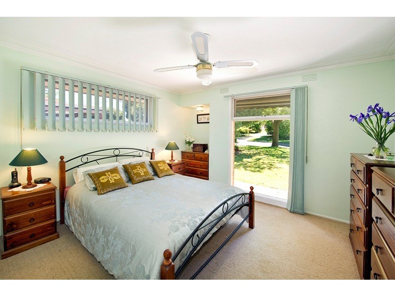 12 Ronald Street, Ringwood VIC 3134