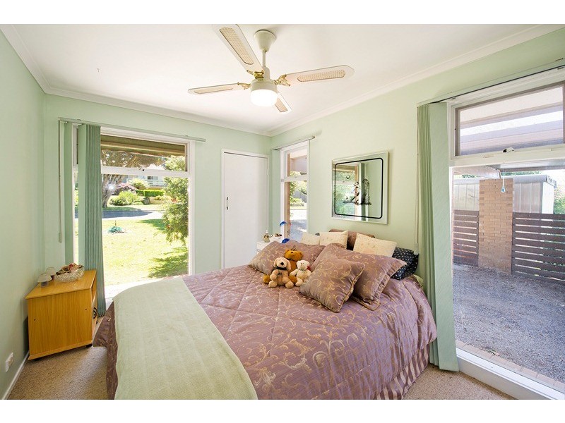 12 Ronald Street, Ringwood VIC 3134