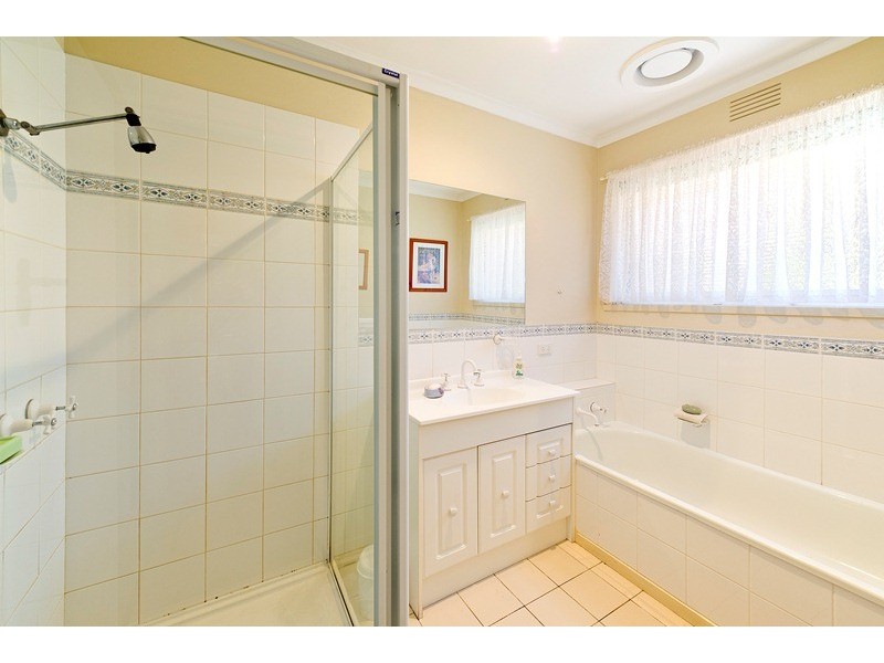 12 Ronald Street, Ringwood VIC 3134