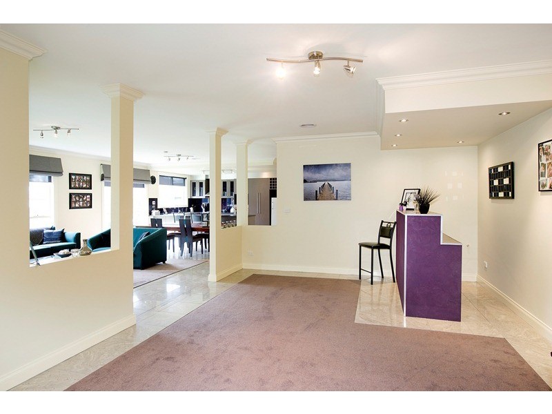 18 Bartlett Avenue, Croydon VIC 3136