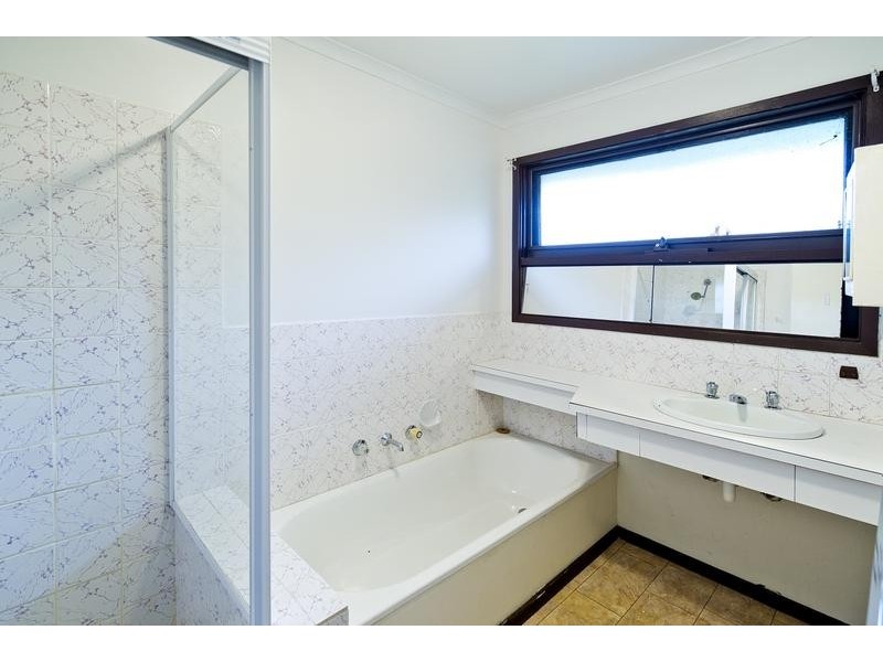 2/57 Mount Dandenong, Ringwood East VIC 3135