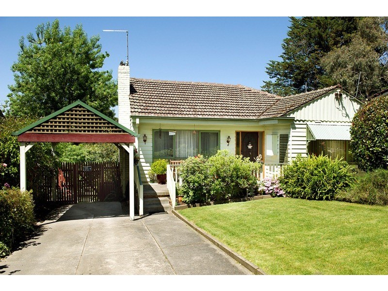 7 Wildwood Grove, Ringwood VIC 3134