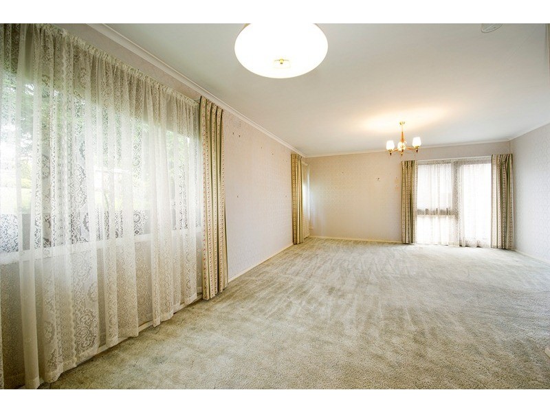 42 Kingswood Drive, Chirnside Park VIC 3116