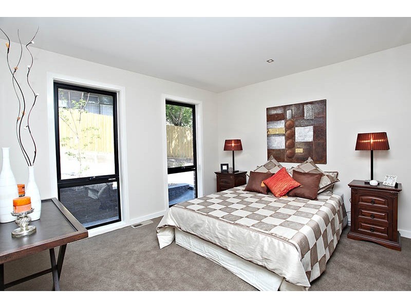 2/8 Treetop Court, Heathmont VIC 3135