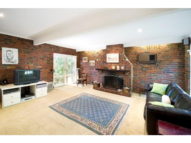 40 Burlock Avenue, Ringwood North VIC 3134