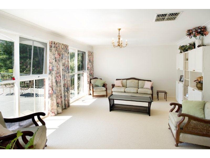 40 Burlock Avenue, Ringwood North VIC 3134