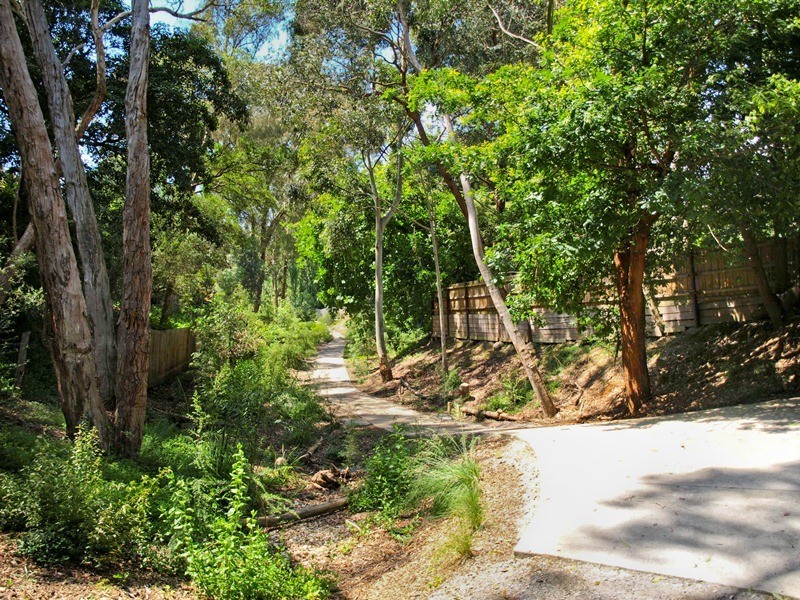 40 Burlock Avenue, Ringwood North VIC 3134