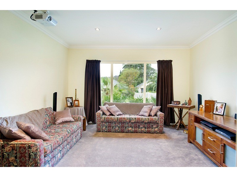 18 Bartlett Avenue, Croydon VIC 3136