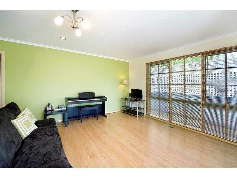 2/107 New Street, Ringwood VIC 3134