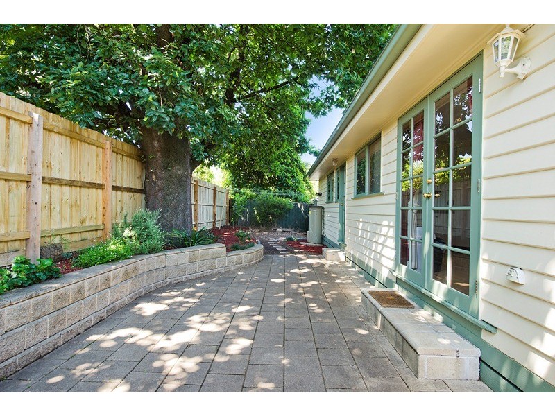 2/107 New Street, Ringwood VIC 3134