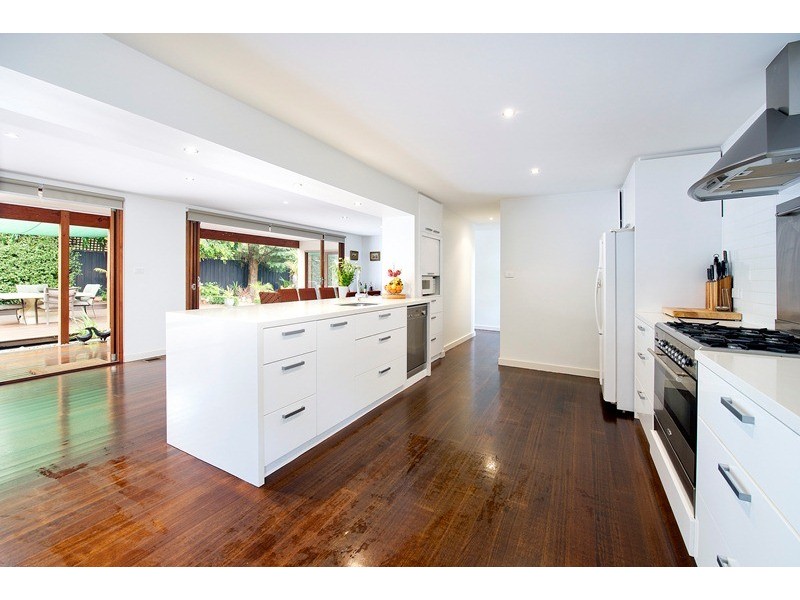 11 Unsworth Road, Ringwood North VIC 3134