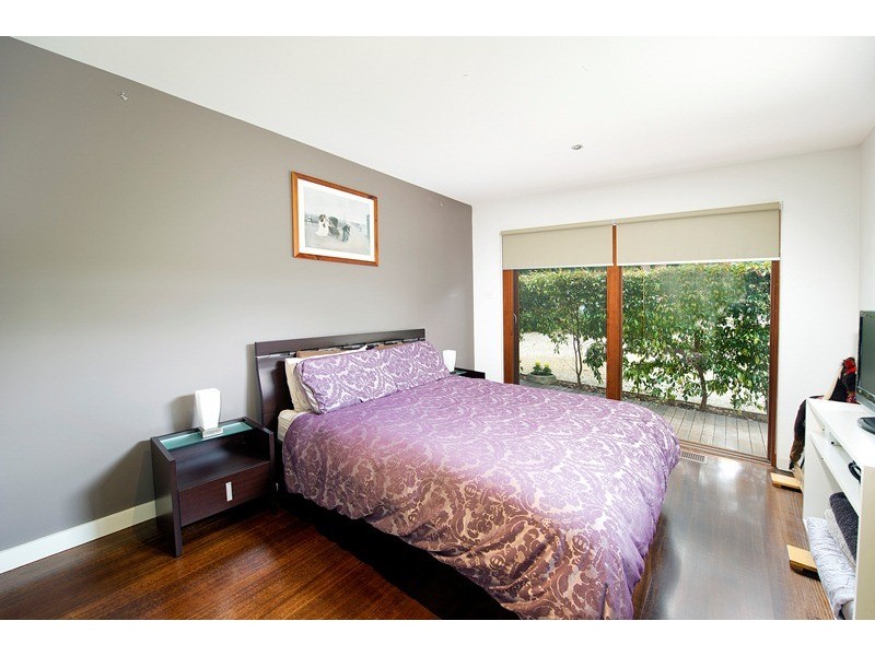 11 Unsworth Road, Ringwood North VIC 3134