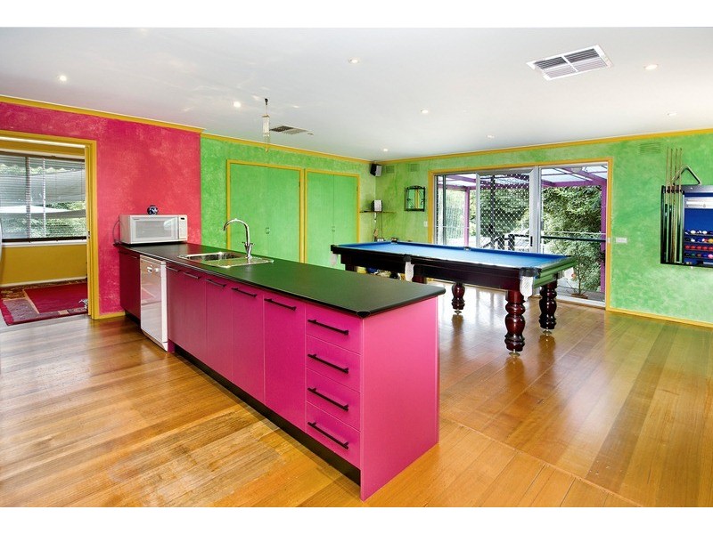 10 Lockhart Road, Ringwood North VIC 3134