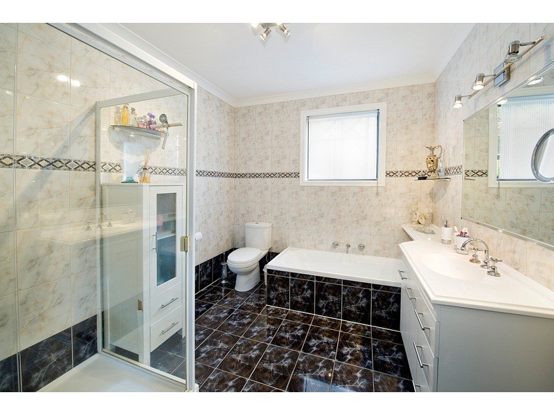 7 The Croft, Ringwood North VIC 3134