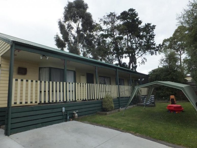 2/30 Timms Avenue, Croydon VIC 3136