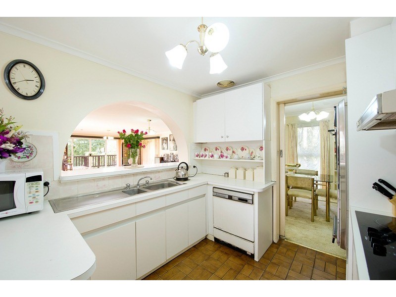 42 Oliver Street, Ringwood VIC 3134