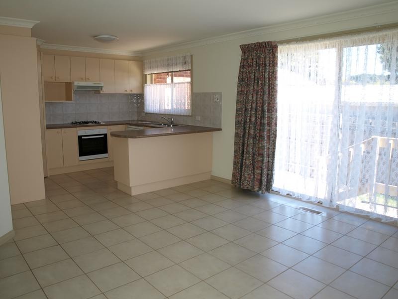 2/4 Bardia Street, Ringwood VIC 3134