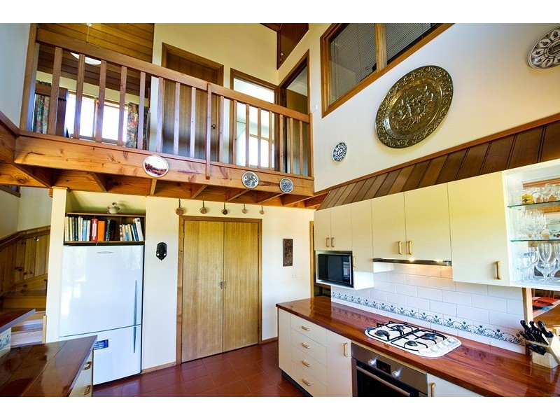 28 Knee Lane, Croydon North VIC 3136