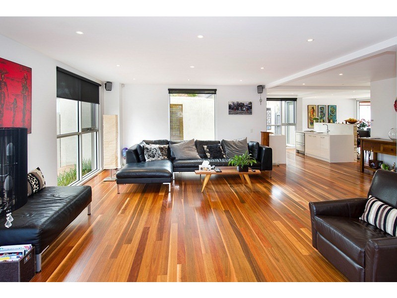 1 Strathallyn Road, Ringwood VIC 3134