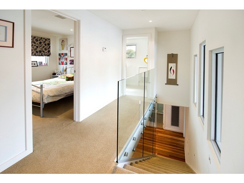 1 Strathallyn Road, Ringwood VIC 3134