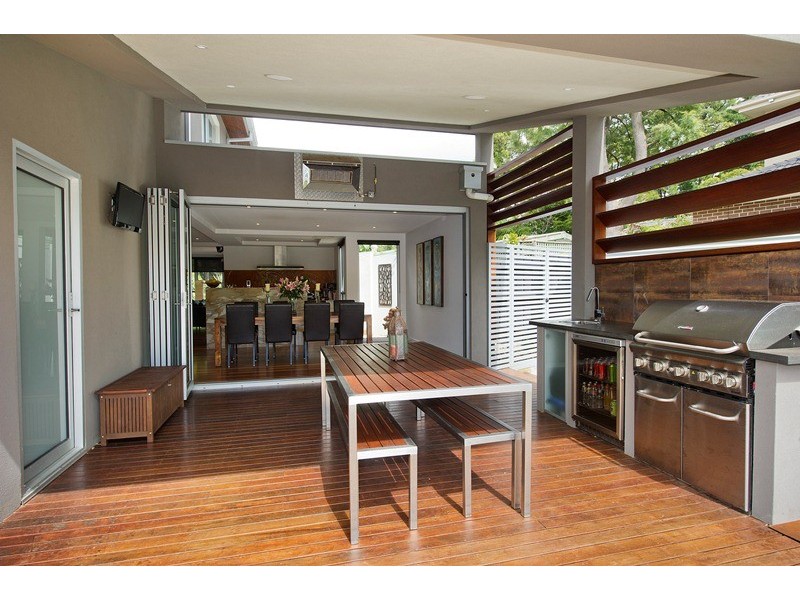 1 Strathallyn Road, Ringwood VIC 3134