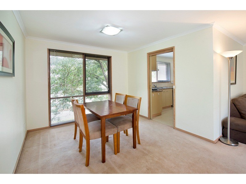 2/3 Wildwood Grove, Ringwood VIC 3134