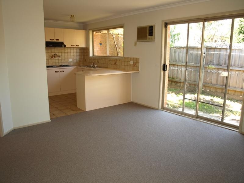 2/70 Bedford Road, Ringwood East VIC 3135