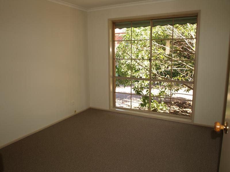 2/70 Bedford Road, Ringwood East VIC 3135