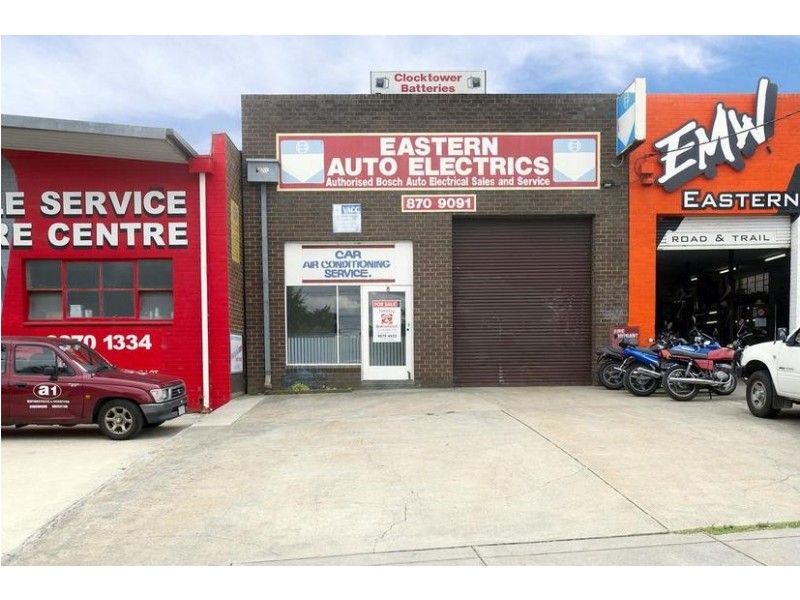 8 Olive Grove, Ringwood VIC 3134