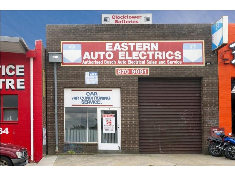 8 Olive Grove, Ringwood VIC 3134