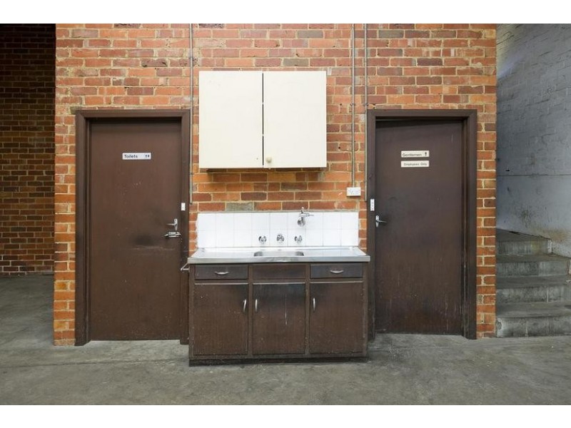 8 Olive Grove, Ringwood VIC 3134