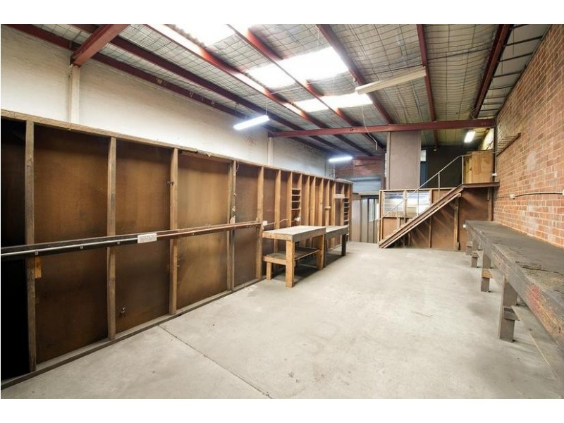 8 Olive Grove, Ringwood VIC 3134