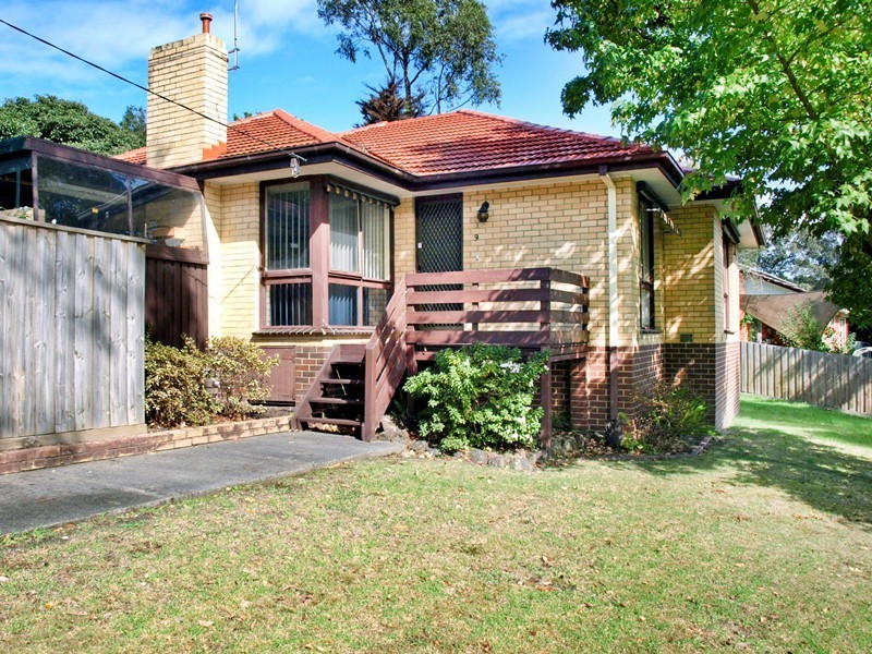 9 San Remo Road, Ringwood North VIC 3134