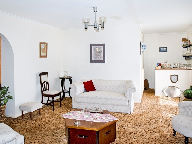 9 San Remo Road, Ringwood North VIC 3134