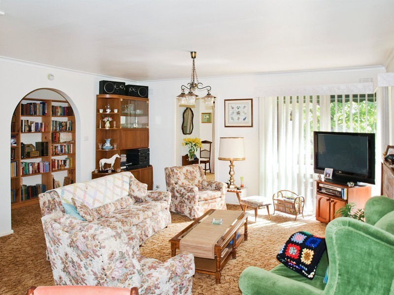 9 San Remo Road, Ringwood North VIC 3134