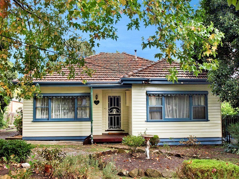 21 Oliver Street, Ringwood VIC 3134