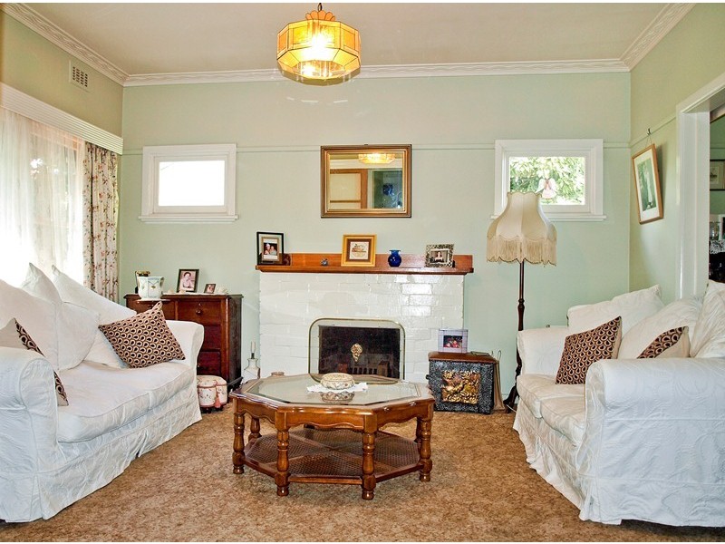 21 Oliver Street, Ringwood VIC 3134