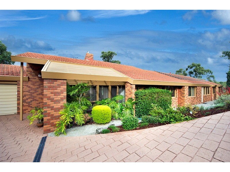 13-15 Waterview Court, Croydon Hills VIC 3136