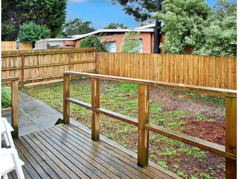 1/24 Lusher Road, Croydon VIC 3136