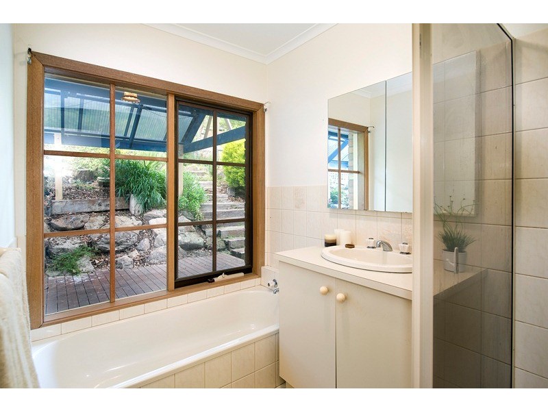 6 Gaelyne Court, Warranwood VIC 3134